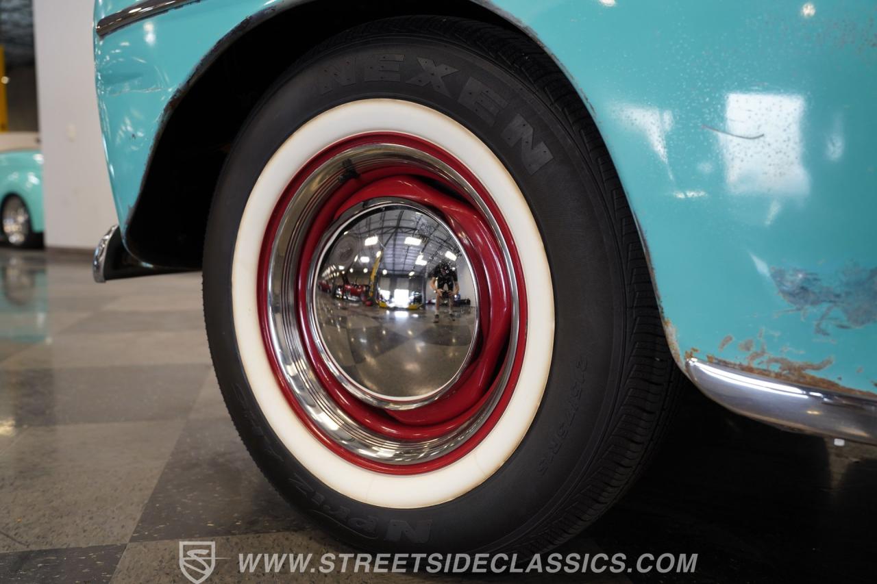 1948 Ford Deluxe Coupe