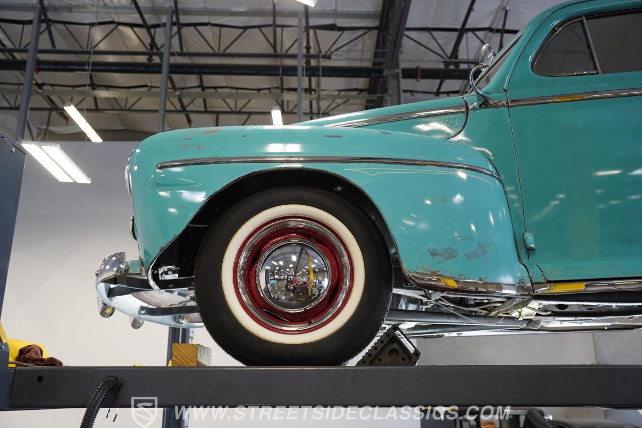 1948 Ford Deluxe Coupe