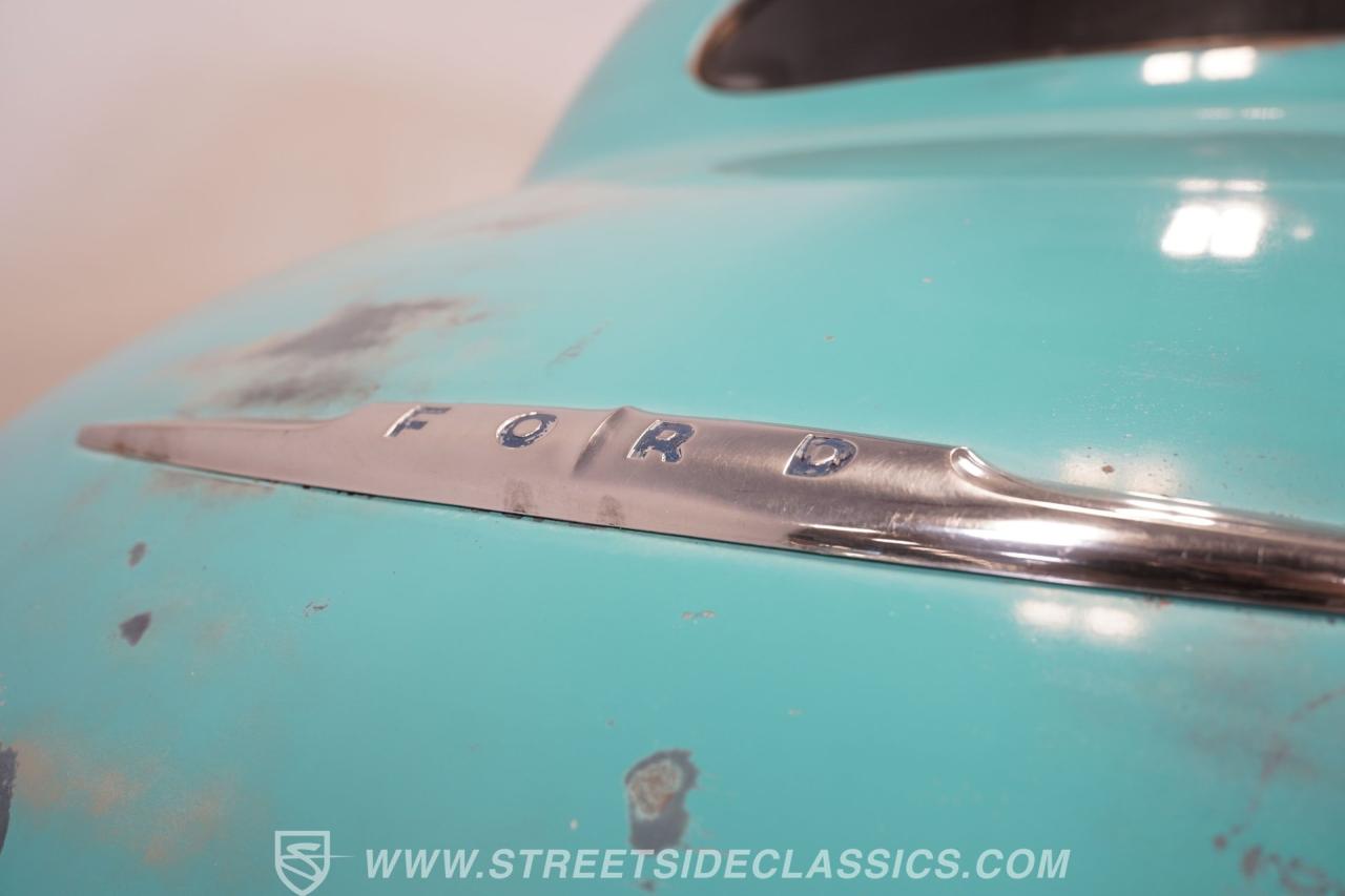1948 Ford Deluxe Coupe