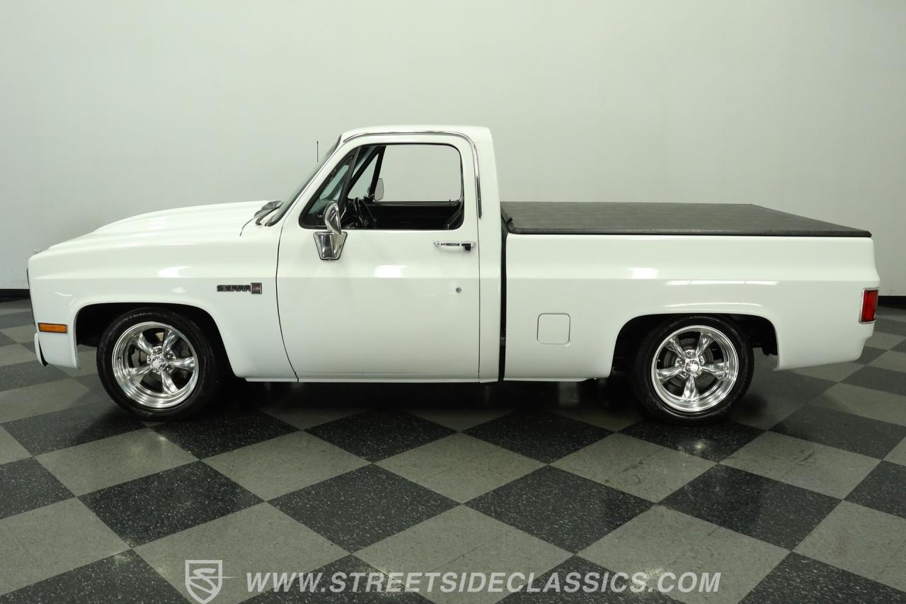 1986 GMC C1500 Sierra Classic Restomod