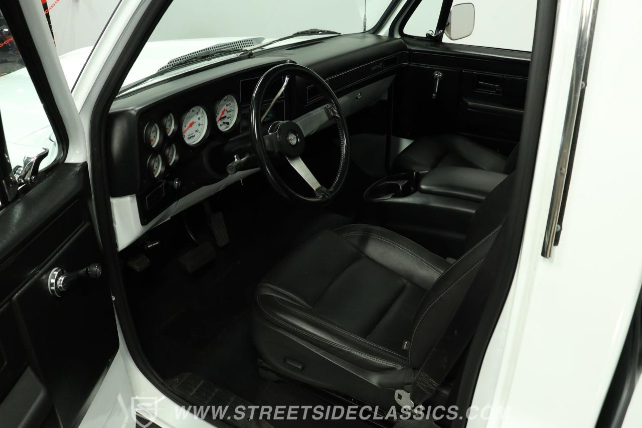 1986 GMC C1500 Sierra Classic Restomod