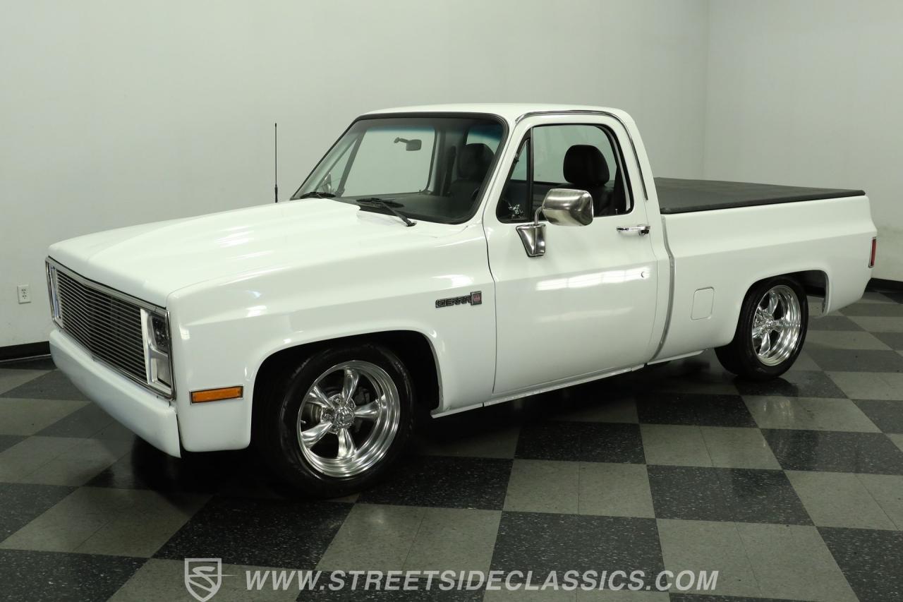 1986 GMC C1500 Sierra Classic Restomod