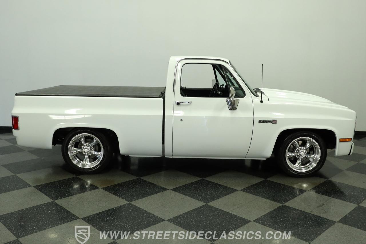 1986 GMC C1500 Sierra Classic Restomod
