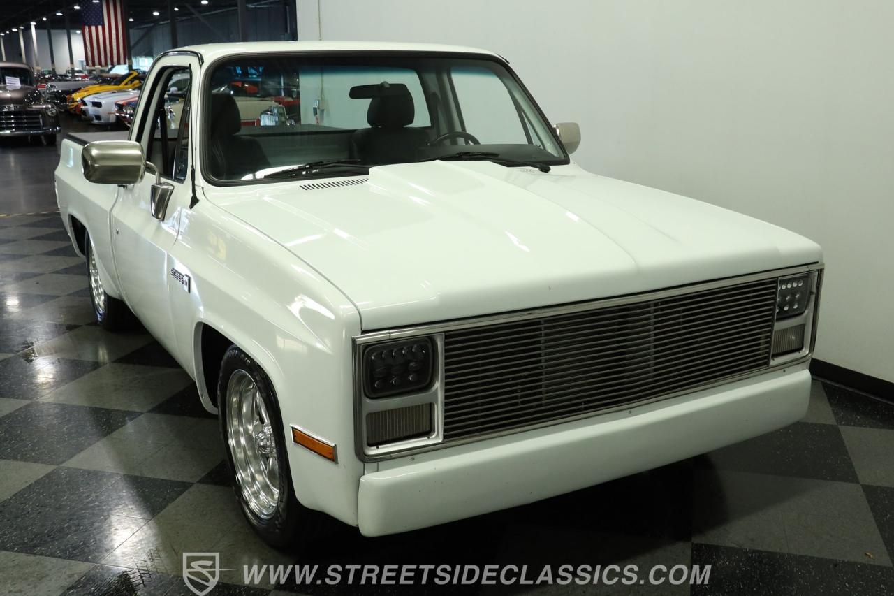1986 GMC C1500 Sierra Classic Restomod