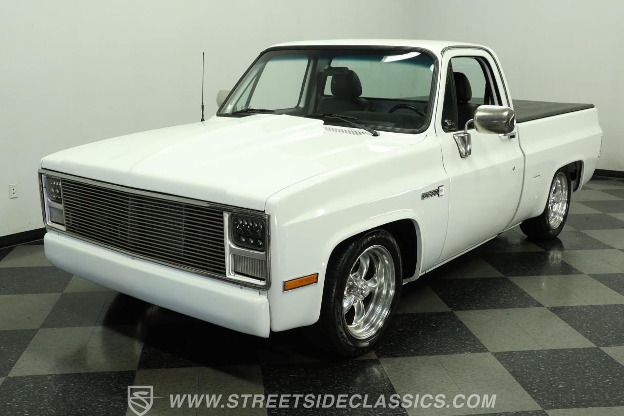 1986 GMC C1500 Sierra Classic Restomod