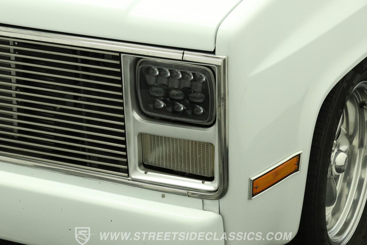 1986 GMC C1500 Sierra Classic Restomod