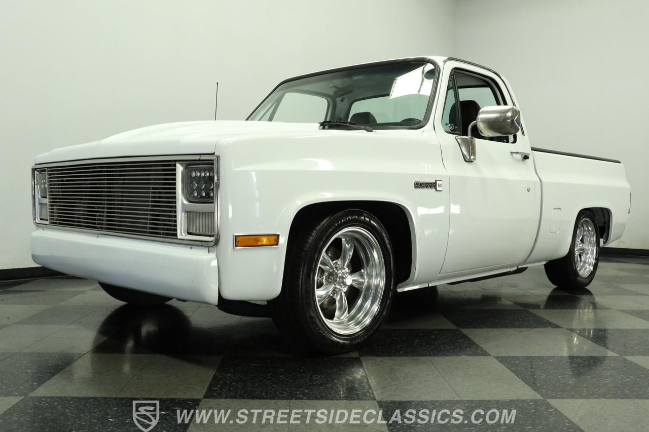 1986 GMC C1500 Sierra Classic Restomod