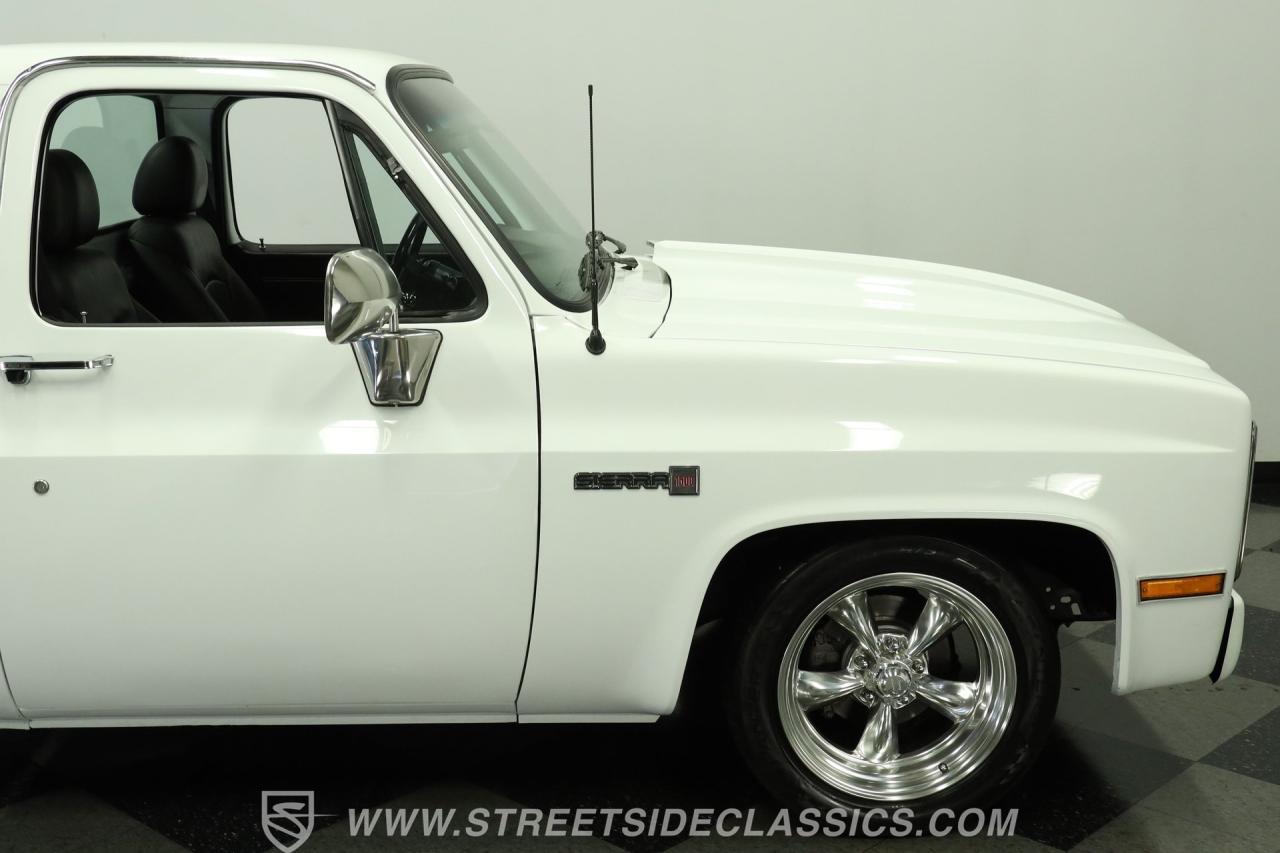 1986 GMC C1500 Sierra Classic Restomod