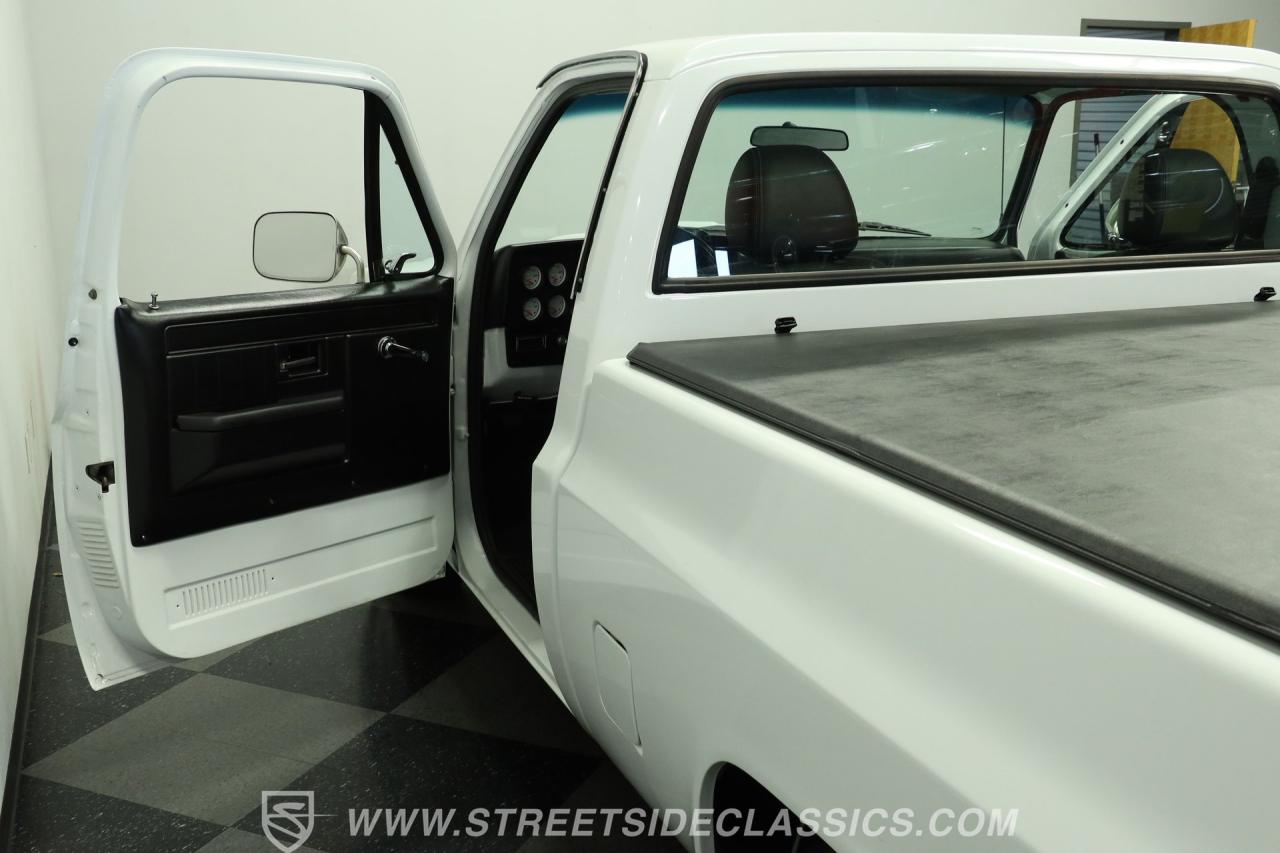 1986 GMC C1500 Sierra Classic Restomod
