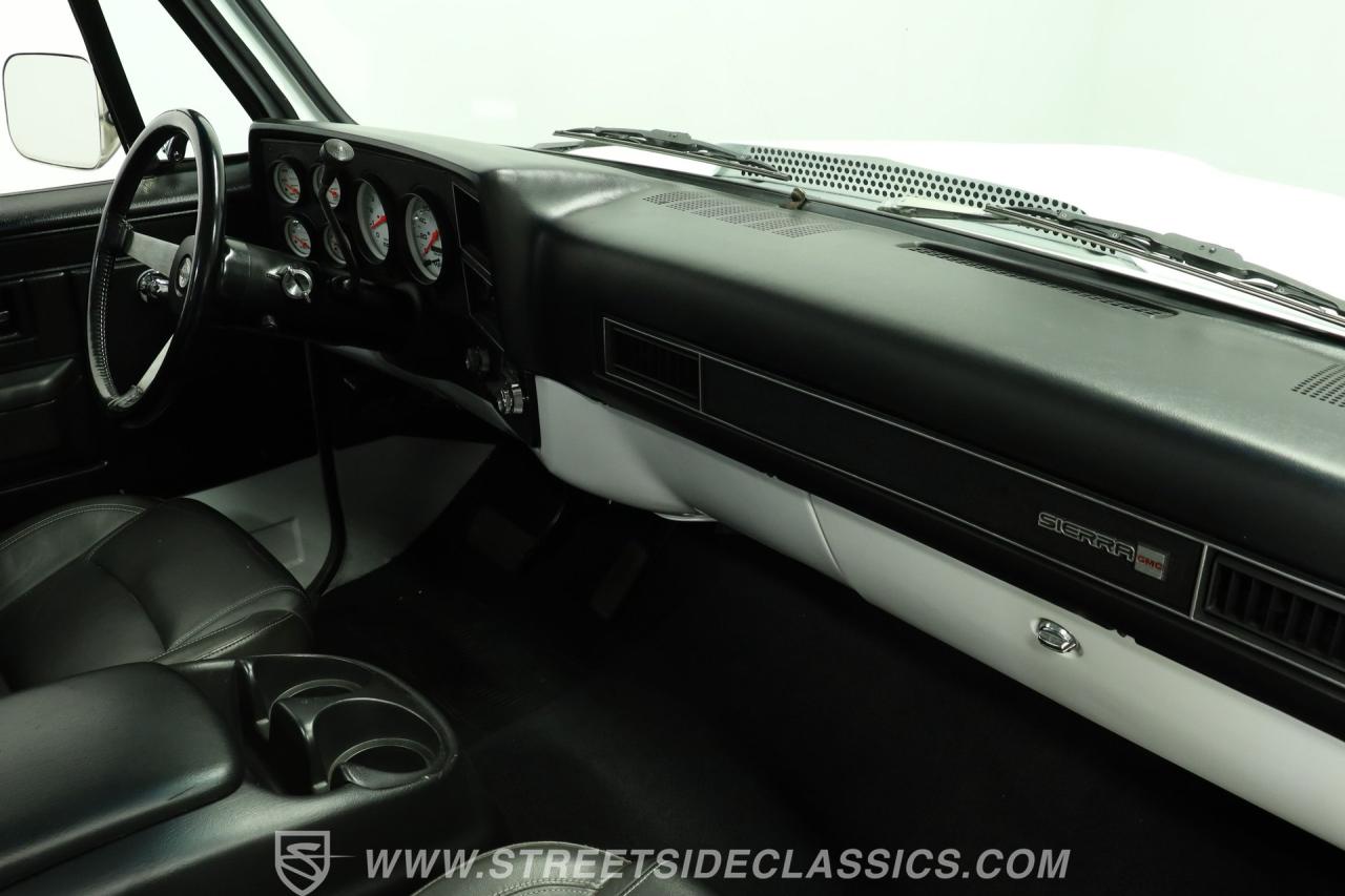 1986 GMC C1500 Sierra Classic Restomod