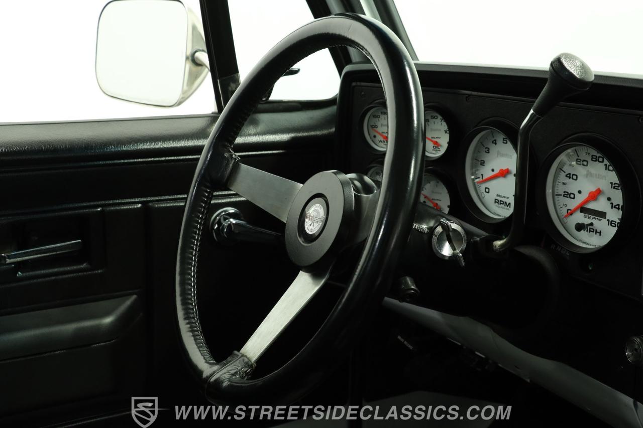 1986 GMC C1500 Sierra Classic Restomod