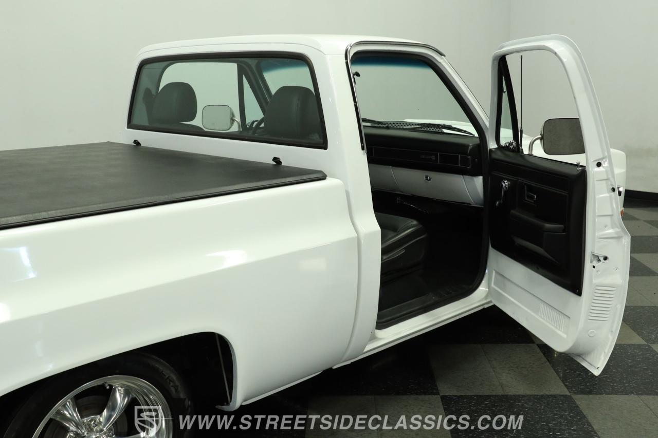 1986 GMC C1500 Sierra Classic Restomod