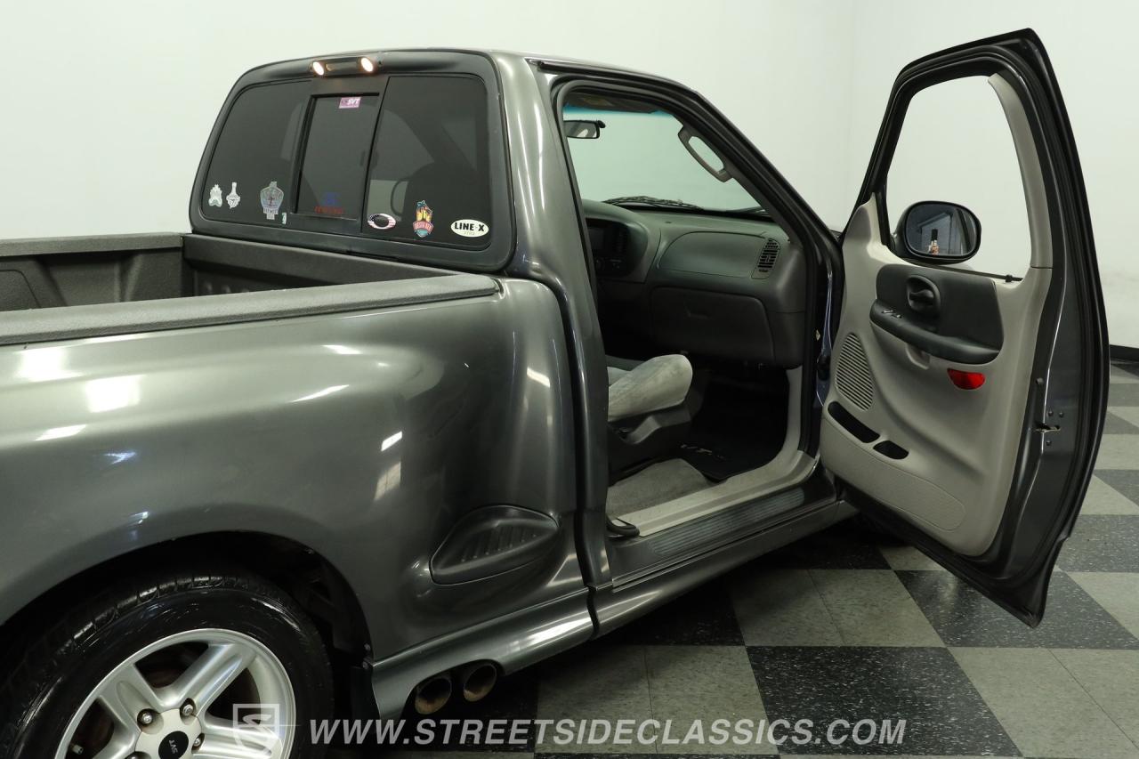 2003 Ford F-150 Lightning SVT
