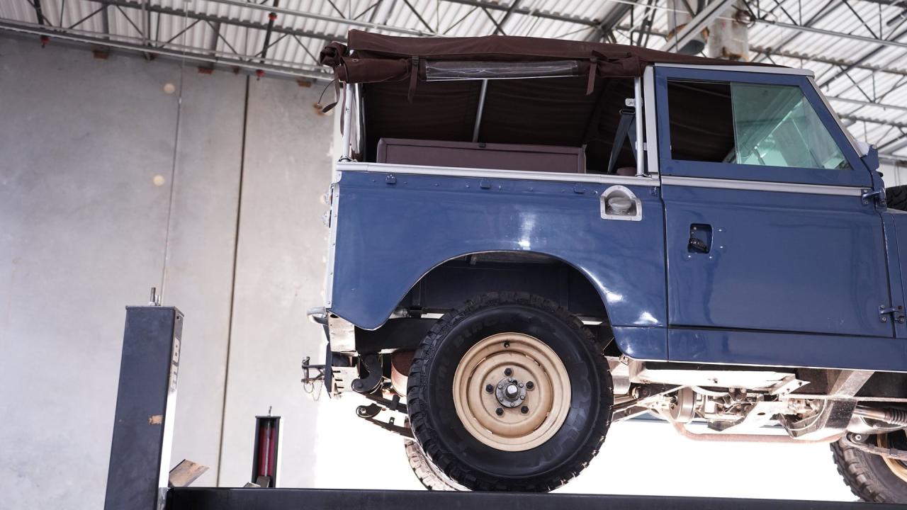 1967 Land Rover Series 2 Santana