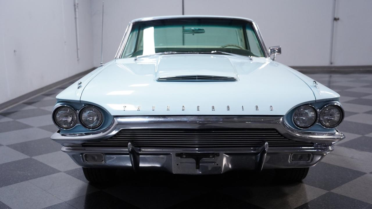 1964 Ford Thunderbird