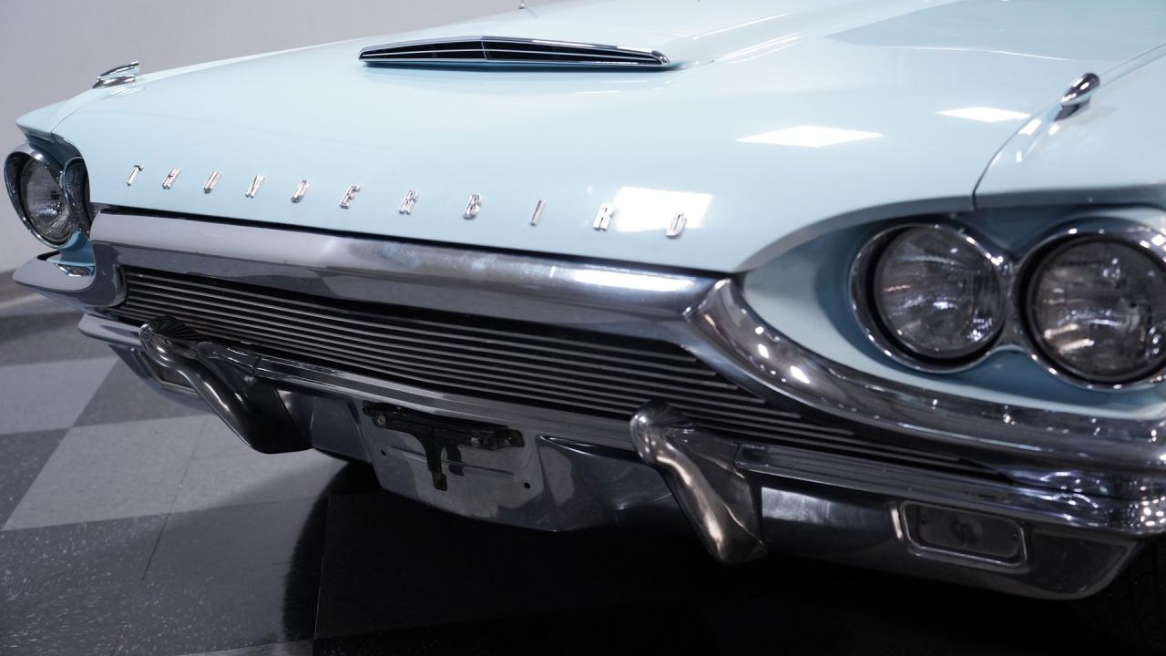 1964 Ford Thunderbird