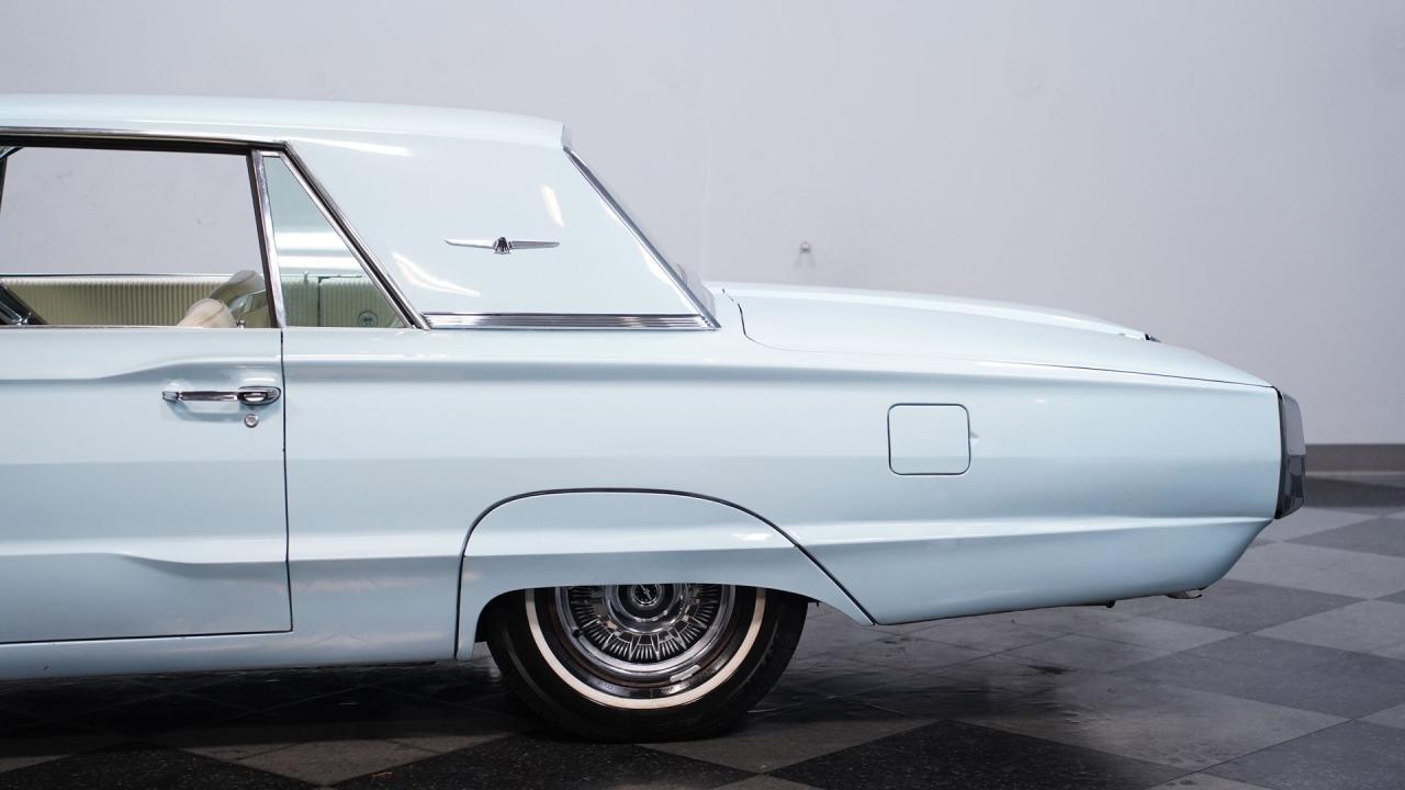 1964 Ford Thunderbird