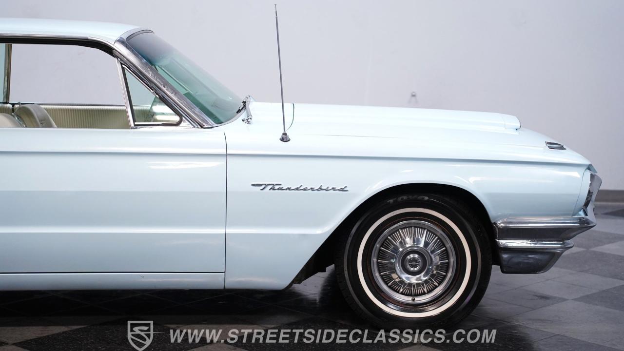 1964 Ford Thunderbird