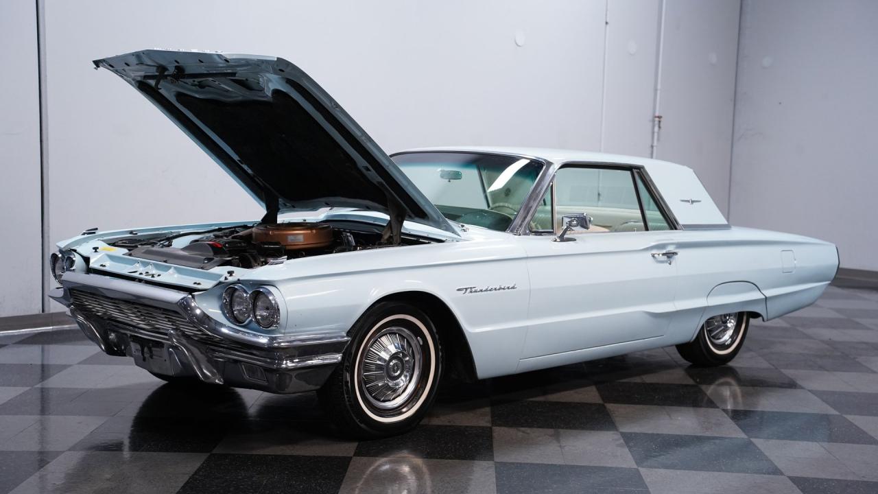 1964 Ford Thunderbird
