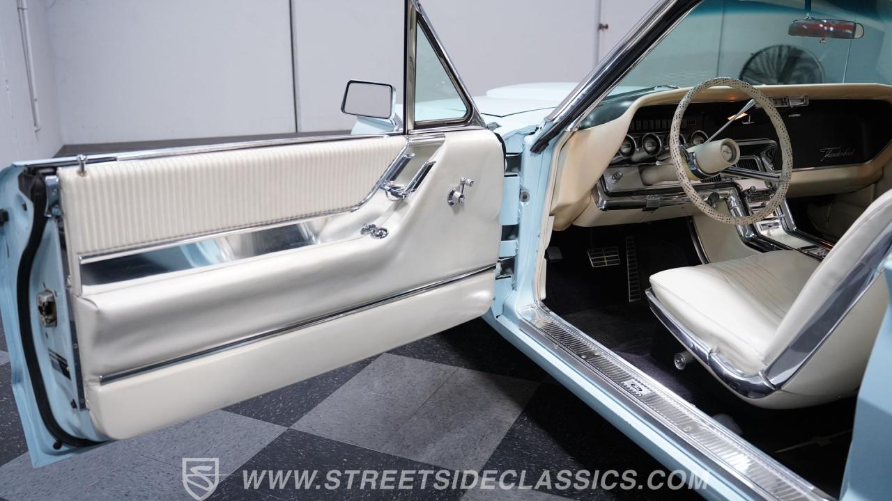 1964 Ford Thunderbird