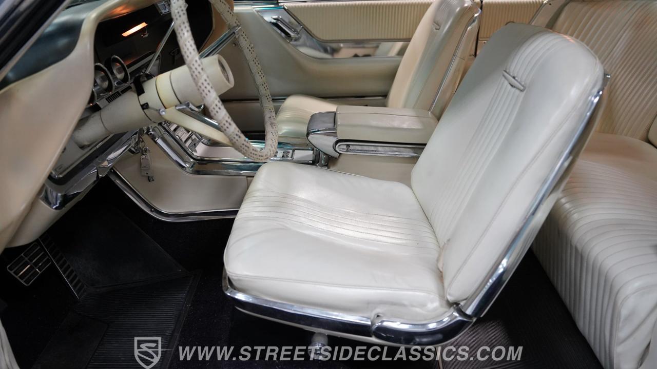 1964 Ford Thunderbird