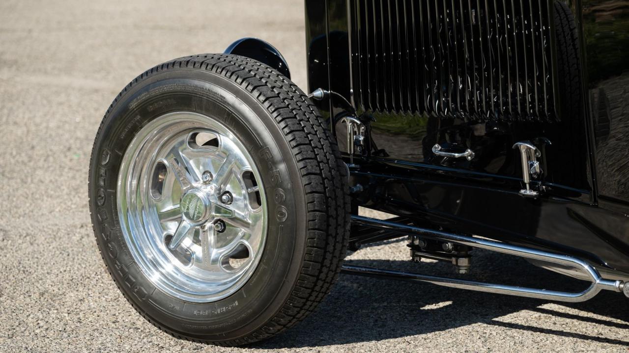 1932 Ford Hot Rod 'High-Boy' Roadster