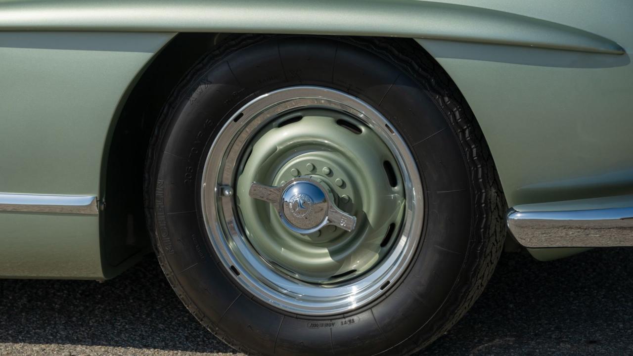 1957 Mercedes - Benz 300 SL Roadster