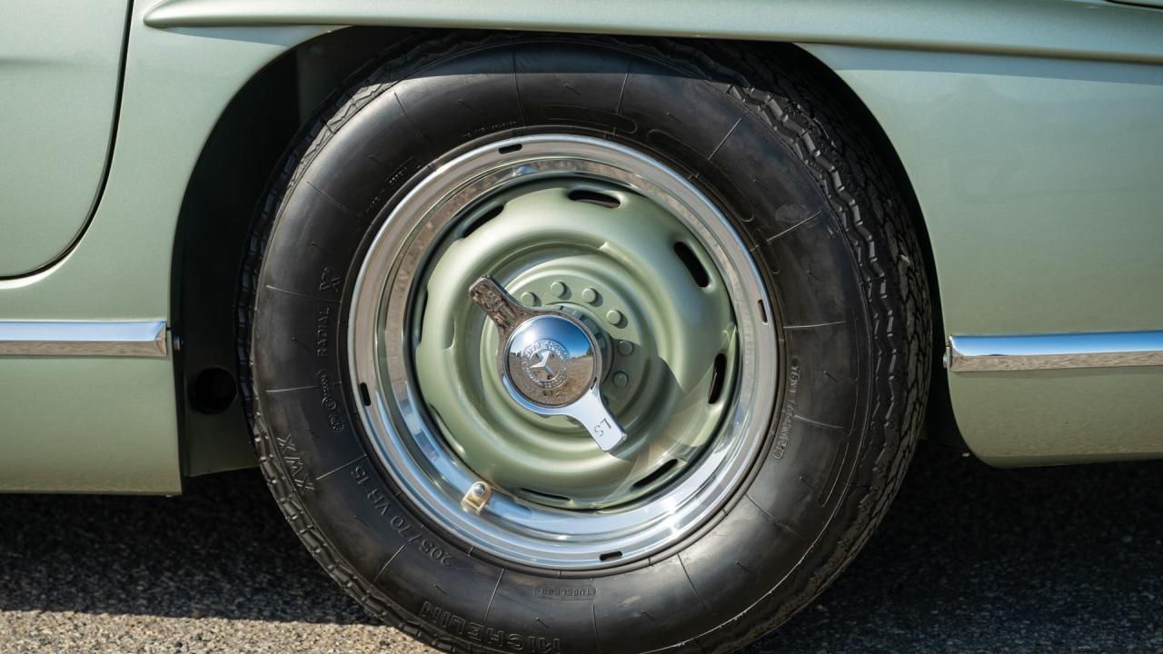 1957 Mercedes - Benz 300 SL Roadster