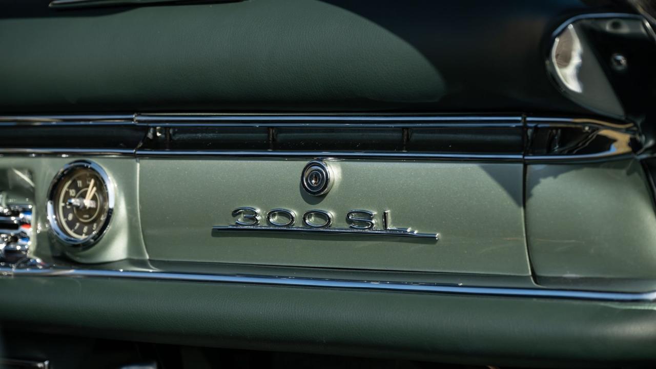 1957 Mercedes - Benz 300 SL Roadster