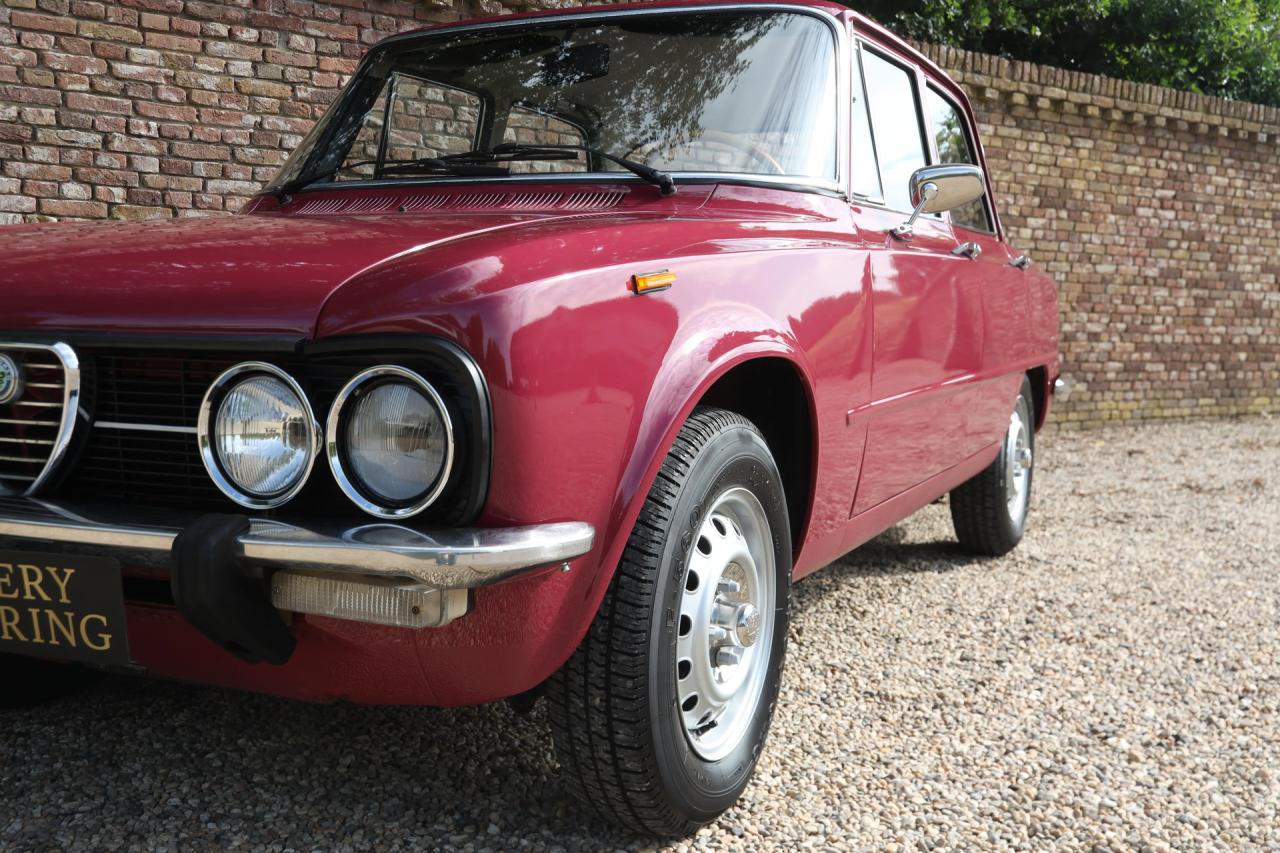 1975 Alfa Romeo Giulia 1300 Nuova Super