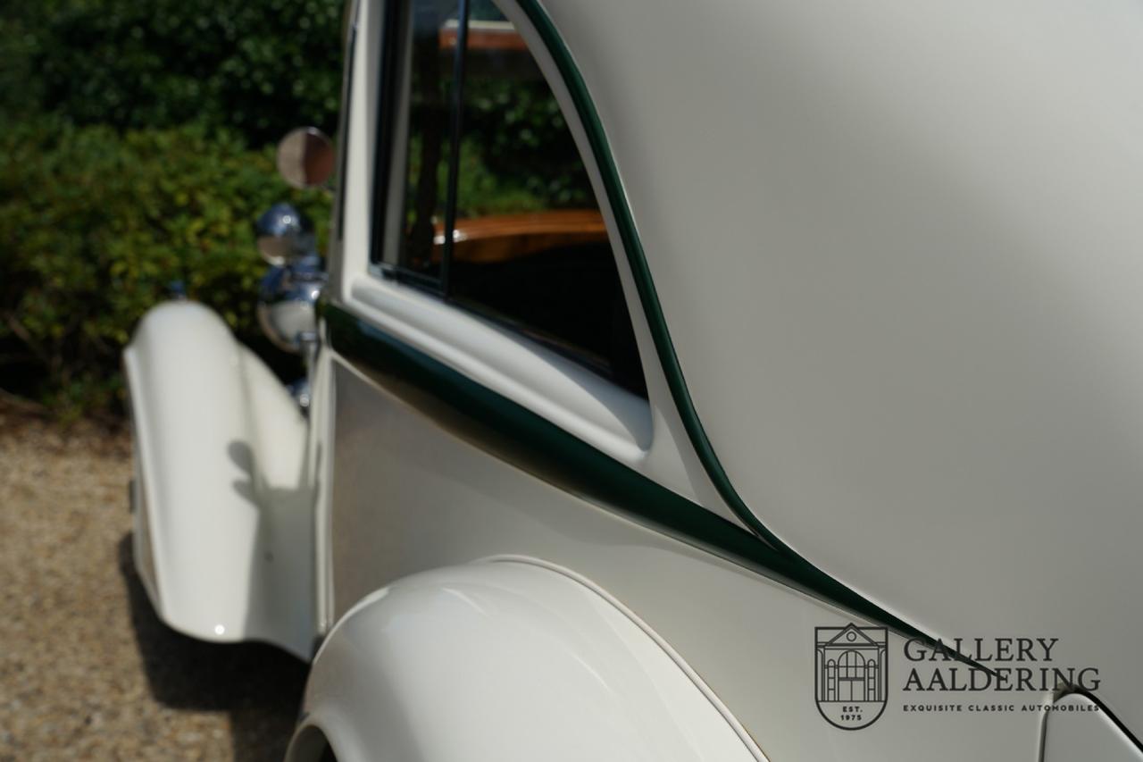 1933 Bentley 3&frac12; litre &ldquo;Streamline&rdquo; by Park Ward &amp; Co