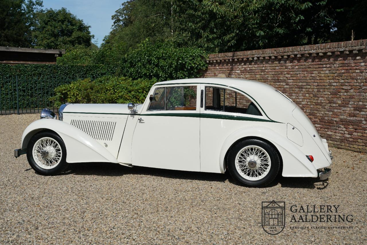1933 Bentley 3&frac12; litre &ldquo;Streamline&rdquo; by Park Ward &amp; Co