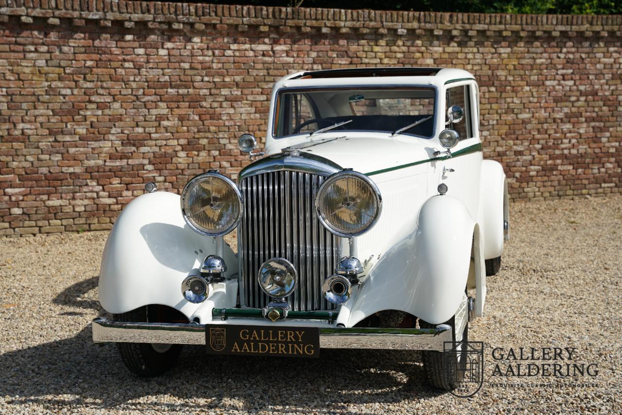 1933 Bentley 3&frac12; litre &ldquo;Streamline&rdquo; by Park Ward &amp; Co