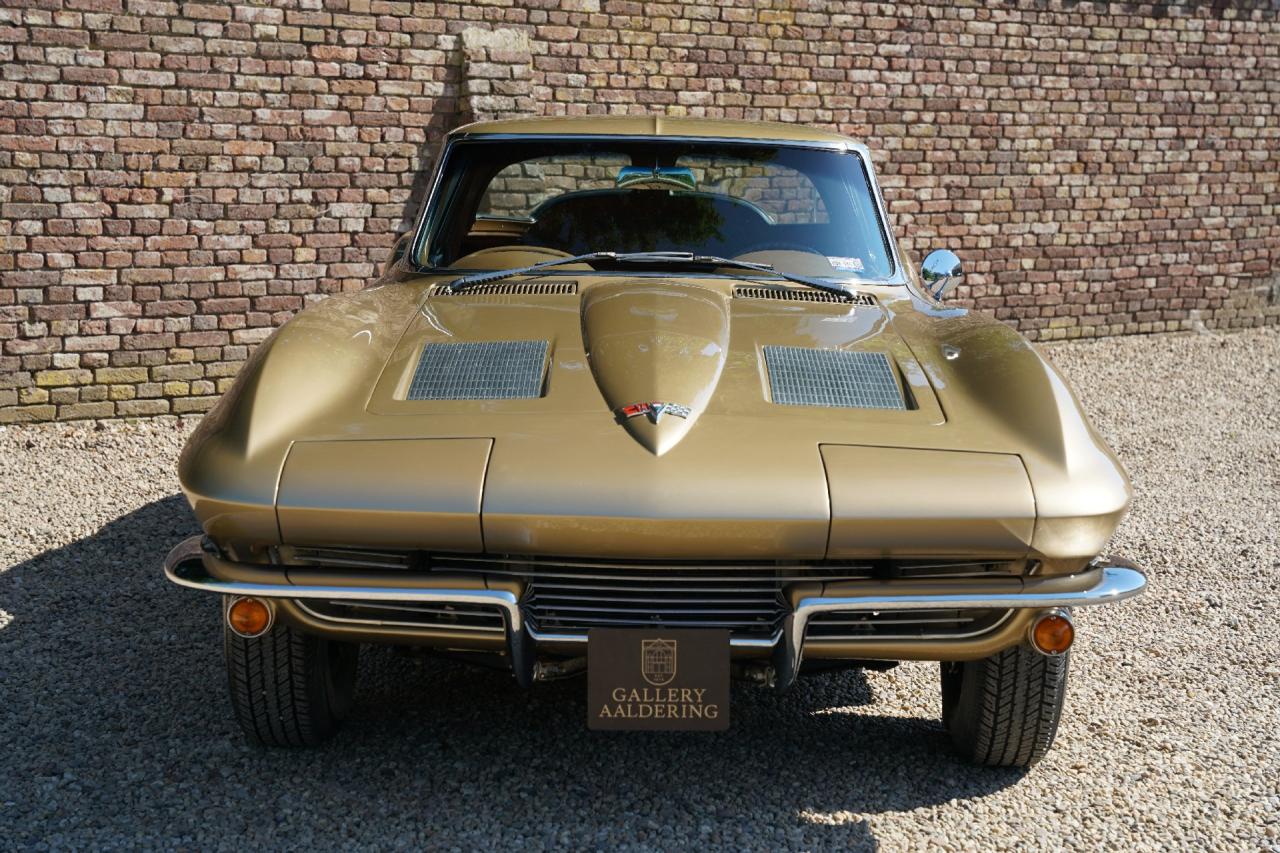 1963 Corvette C2 Sting Ray Split Window