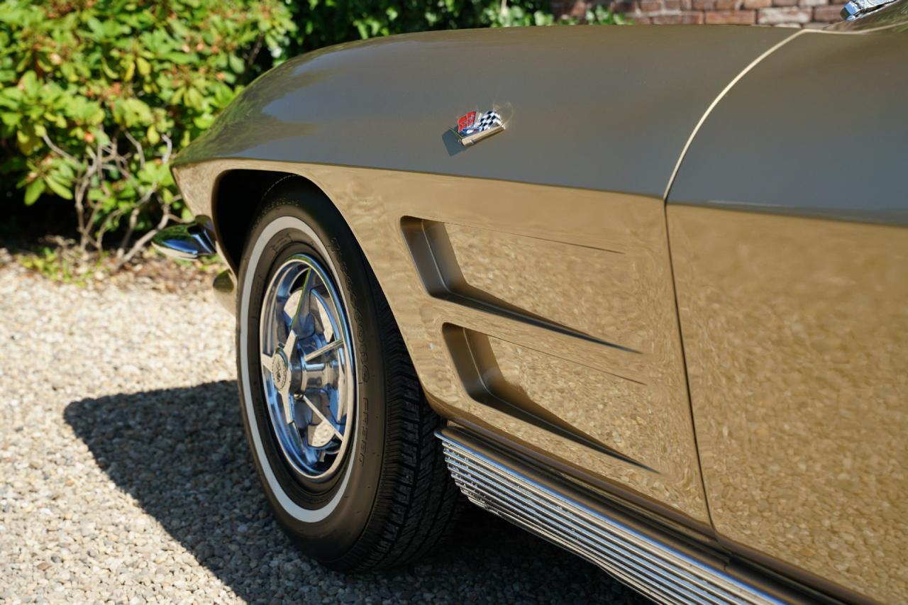 1963 Corvette C2 Sting Ray Split Window