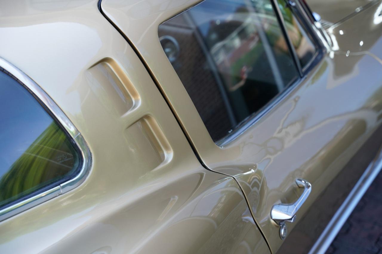 1963 Corvette C2 Sting Ray Split Window