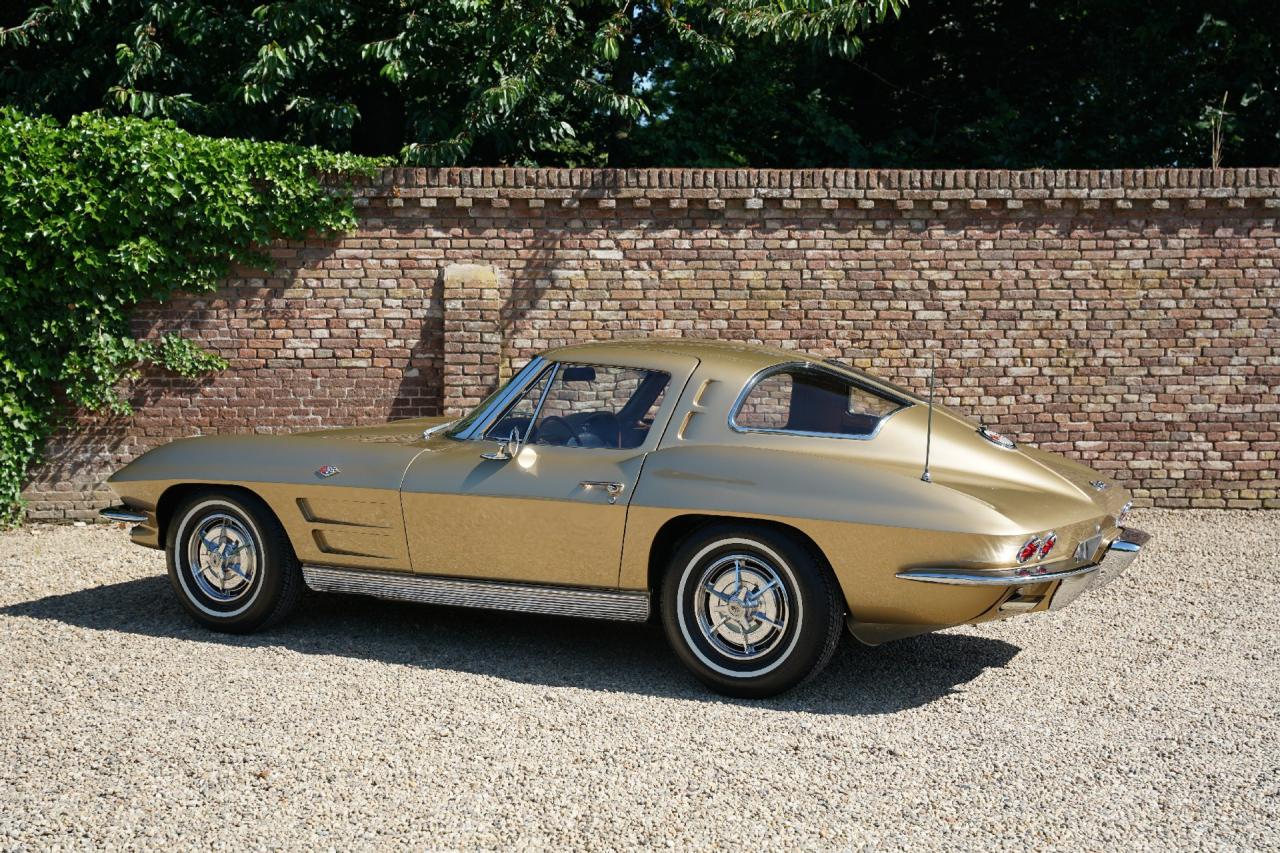 1963 Corvette C2 Sting Ray Split Window