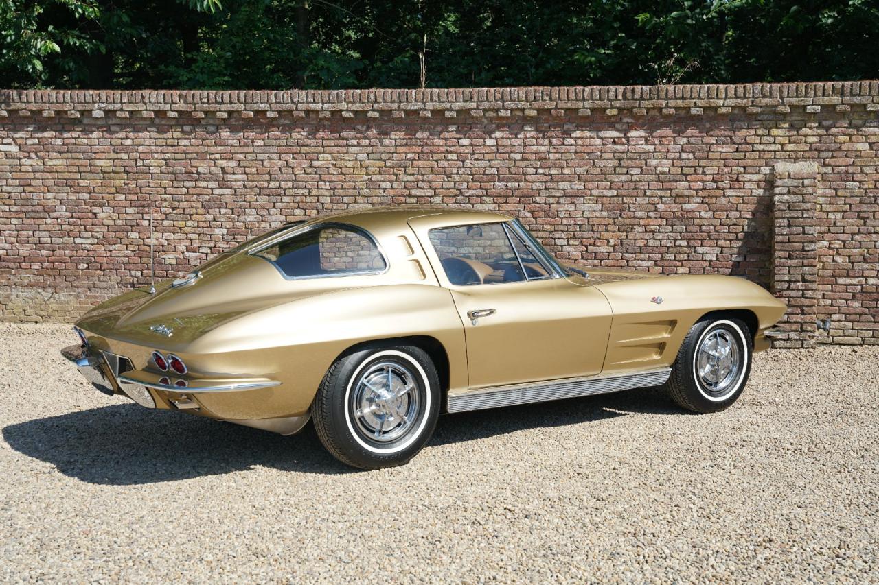 1963 Corvette C2 Sting Ray Split Window