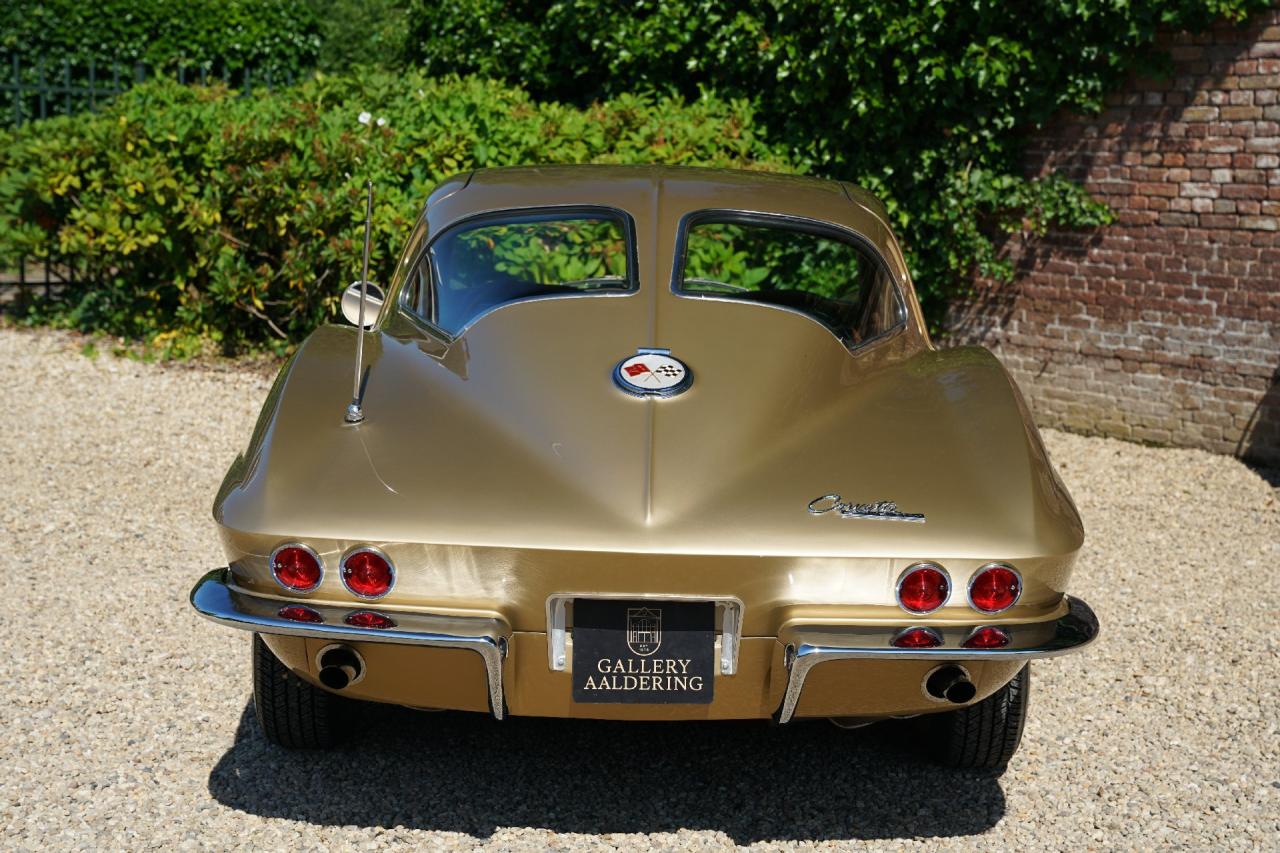 1963 Corvette C2 Sting Ray Split Window