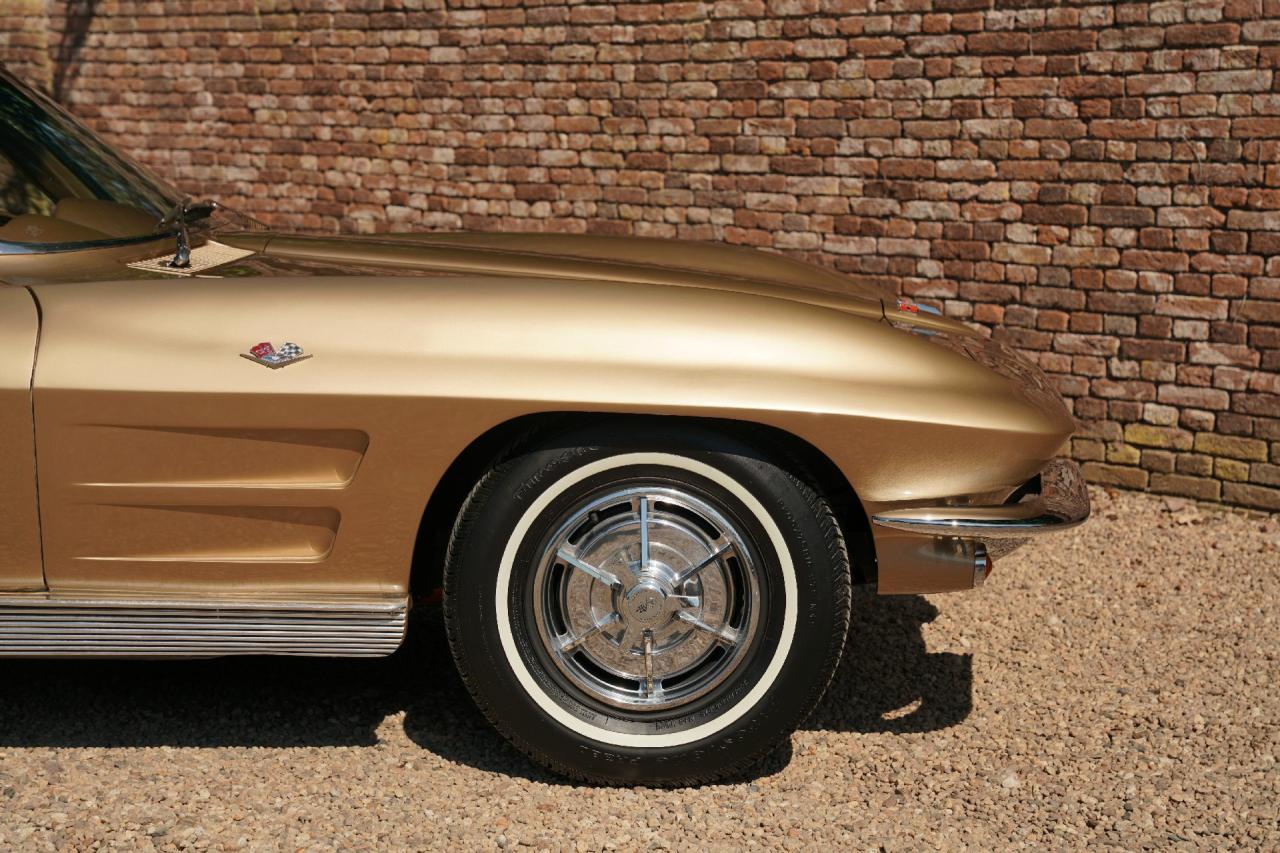 1963 Corvette C2 Sting Ray Split Window