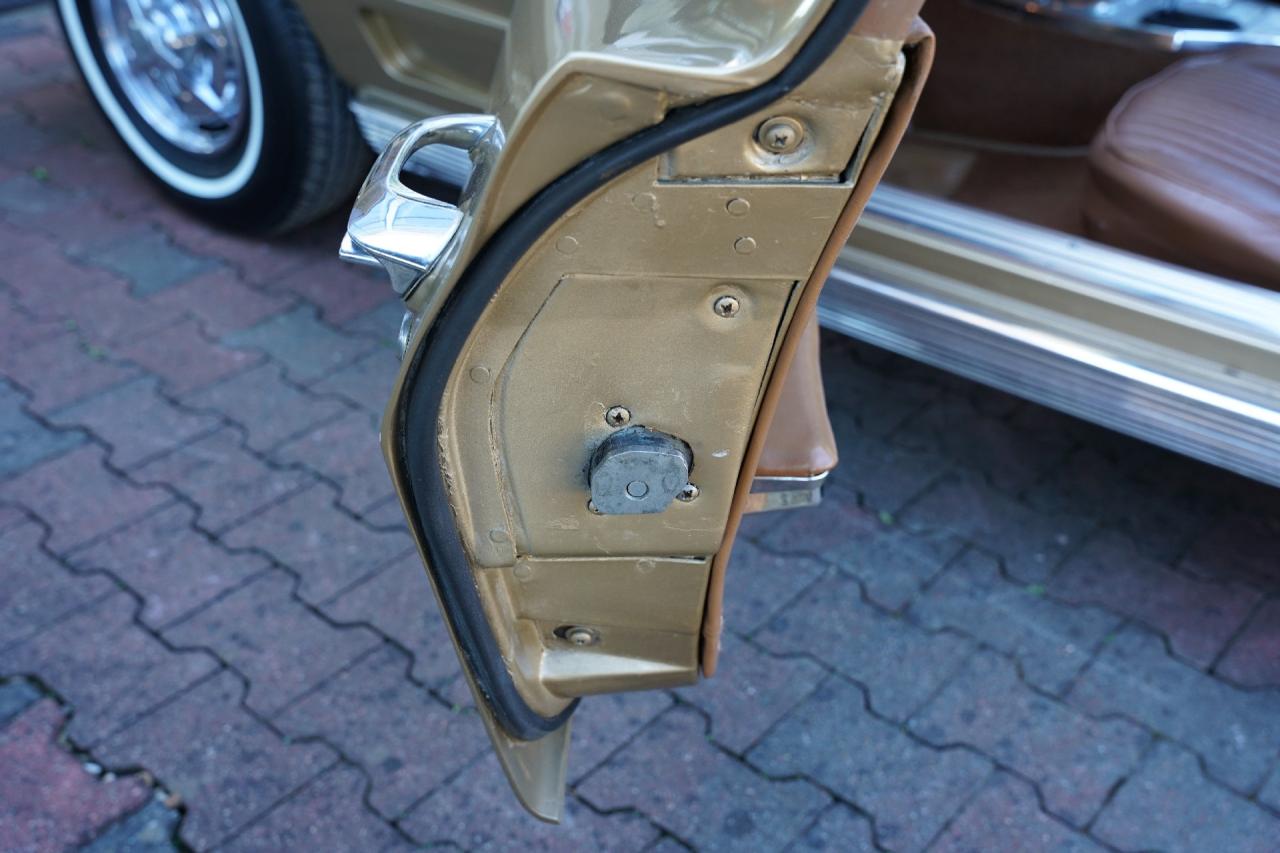 1963 Corvette C2 Sting Ray Split Window