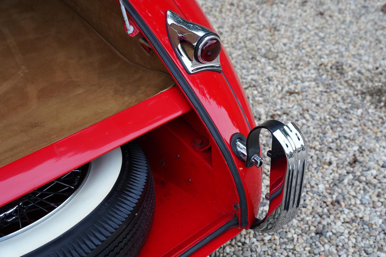 1954 Jaguar XK120 OTS Roadster