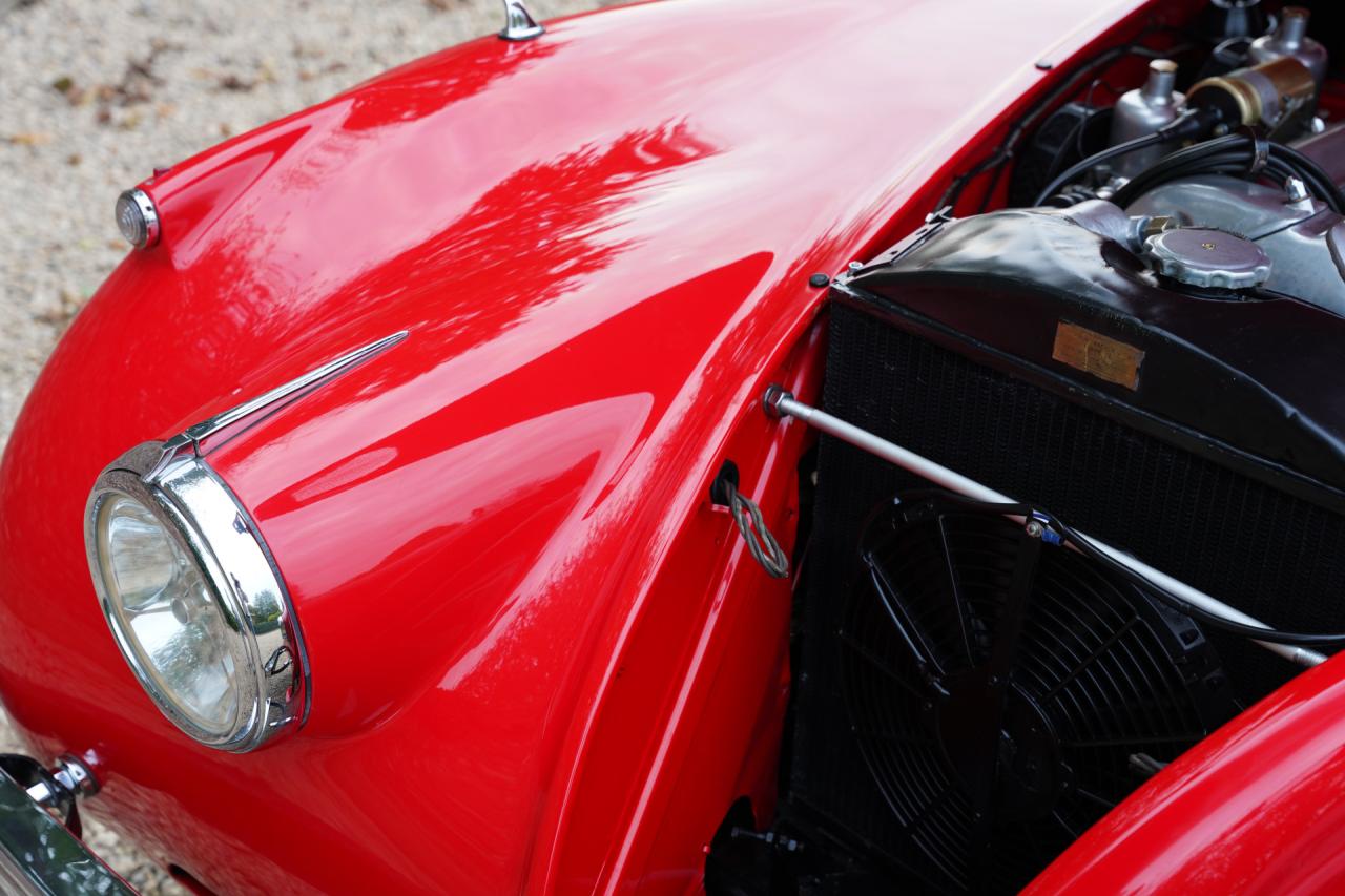 1954 Jaguar XK120 OTS Roadster