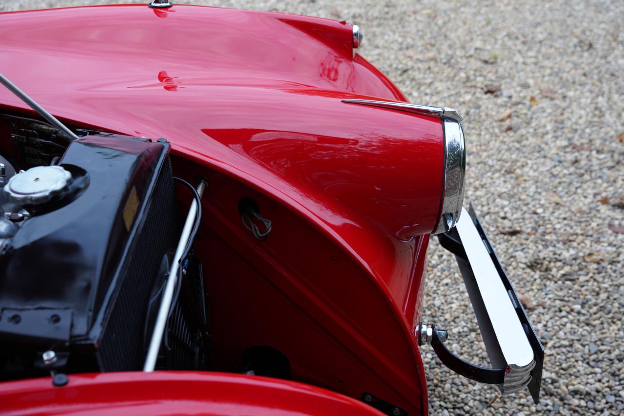 1954 Jaguar XK120 OTS Roadster