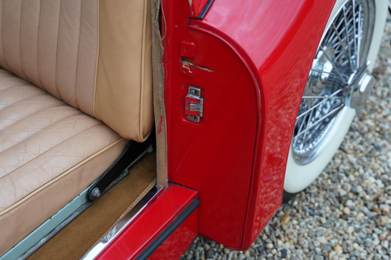 1954 Jaguar XK120 OTS Roadster