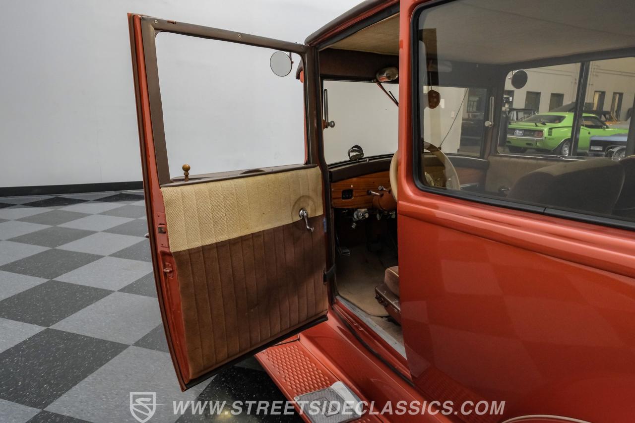 1927 Ford Model T Street Rod
