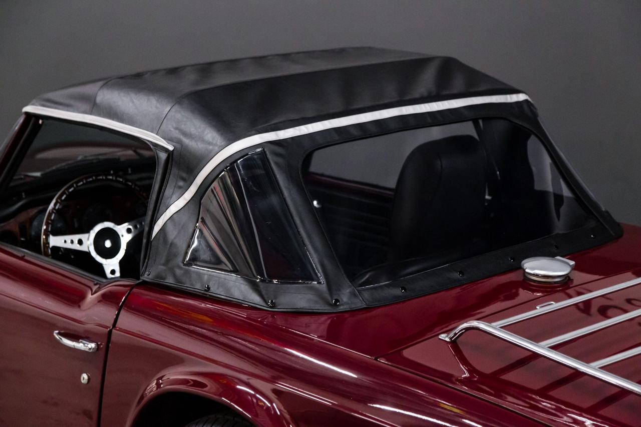 1969 Triumph TR6 Overdrive