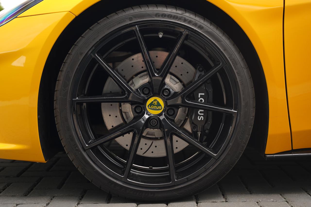 2023 Lotus Emira