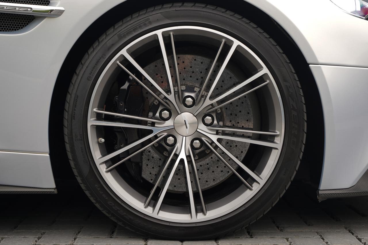 2014 Aston Martin Vanquish