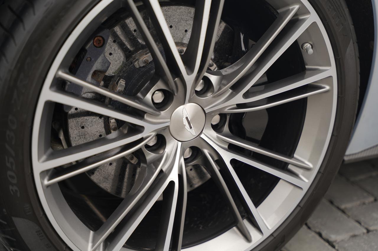 2014 Aston Martin Vanquish